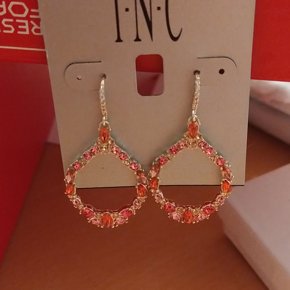 Earings